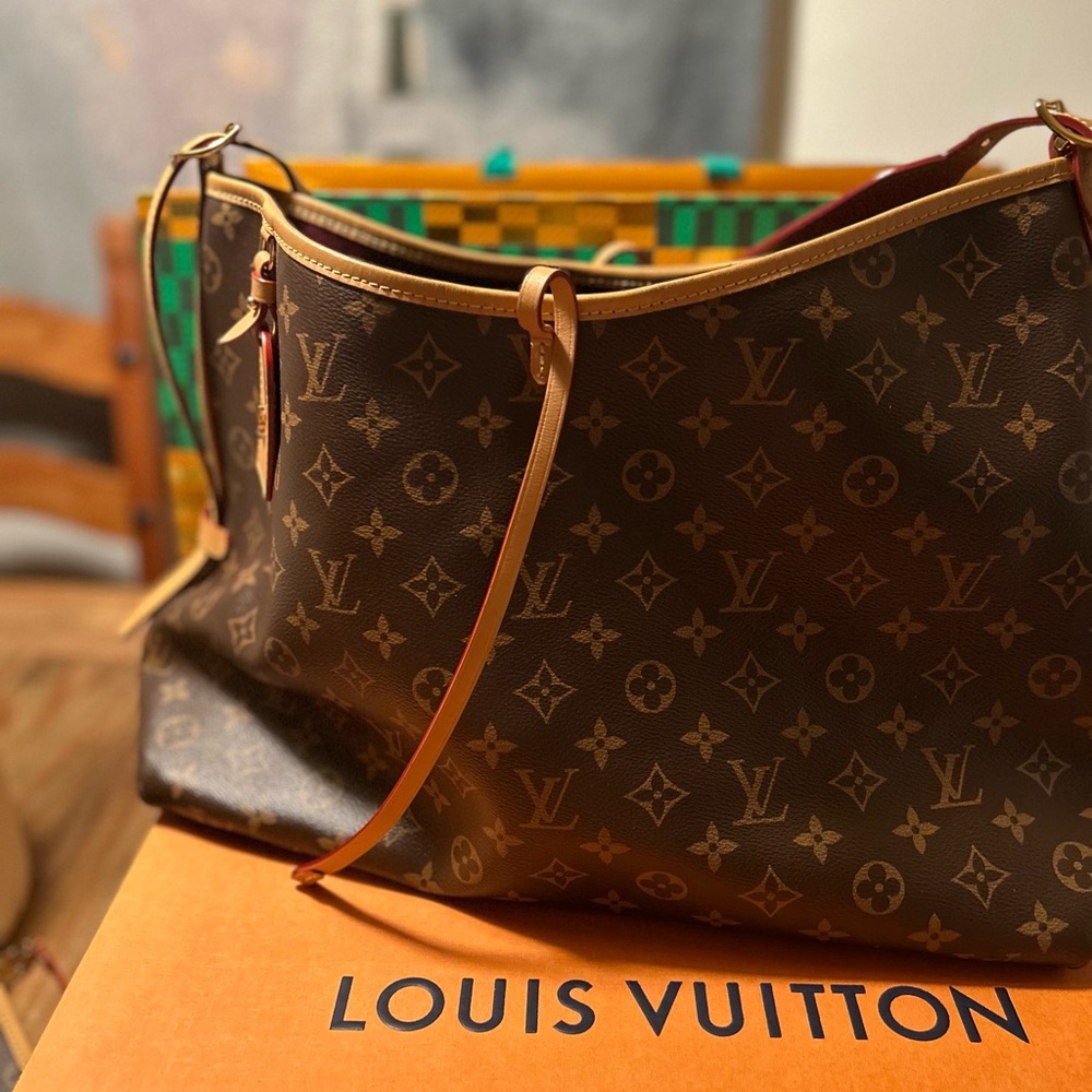 Louis Vuitton Carryall MM